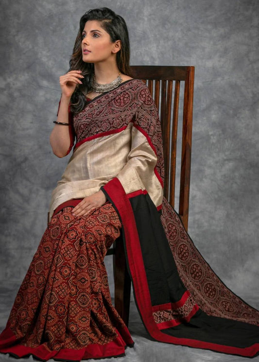 MAROON AND CREAM COLOR BLOCK AJRAKH BORDER LINEN COTTON DIGITAL PRINTED SAREE.